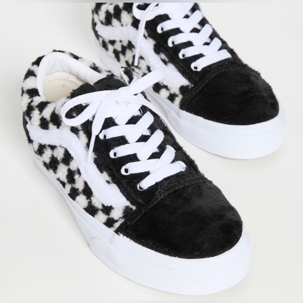 NWT VANS checkerboard sneakers - Picture 3 of 11